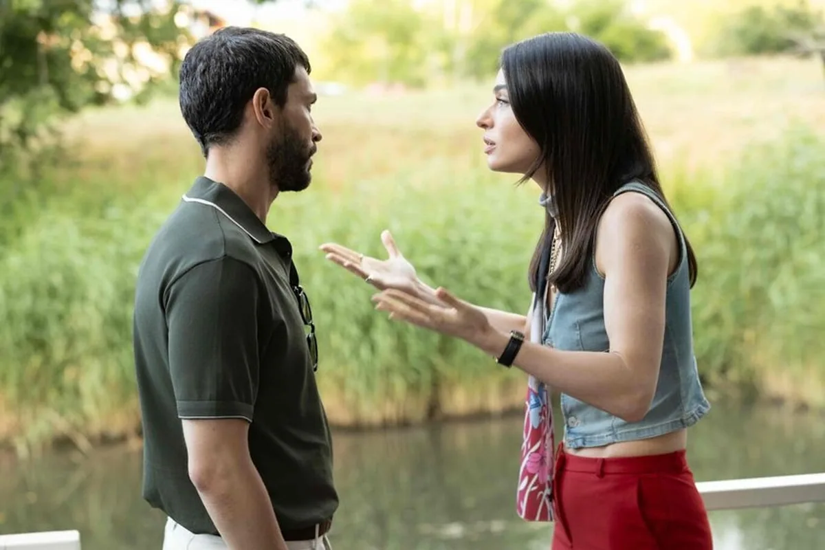 مشهد من مسلسل «حب محتمل» — الحقوق لأصحابها