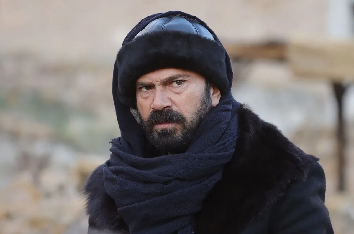 مشهد من مسلسل الفتاة البدوية — الحقوق لأصحابها
