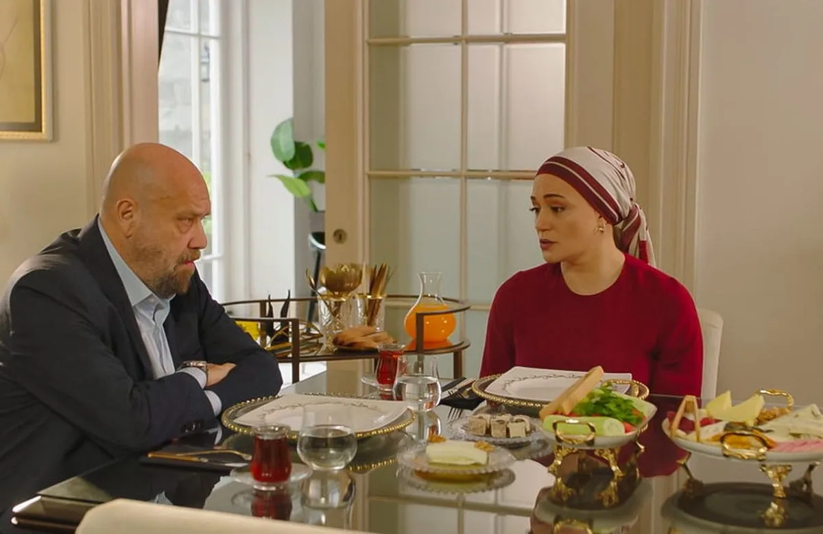 مسلسل «شراب التوت» — من مشاهده