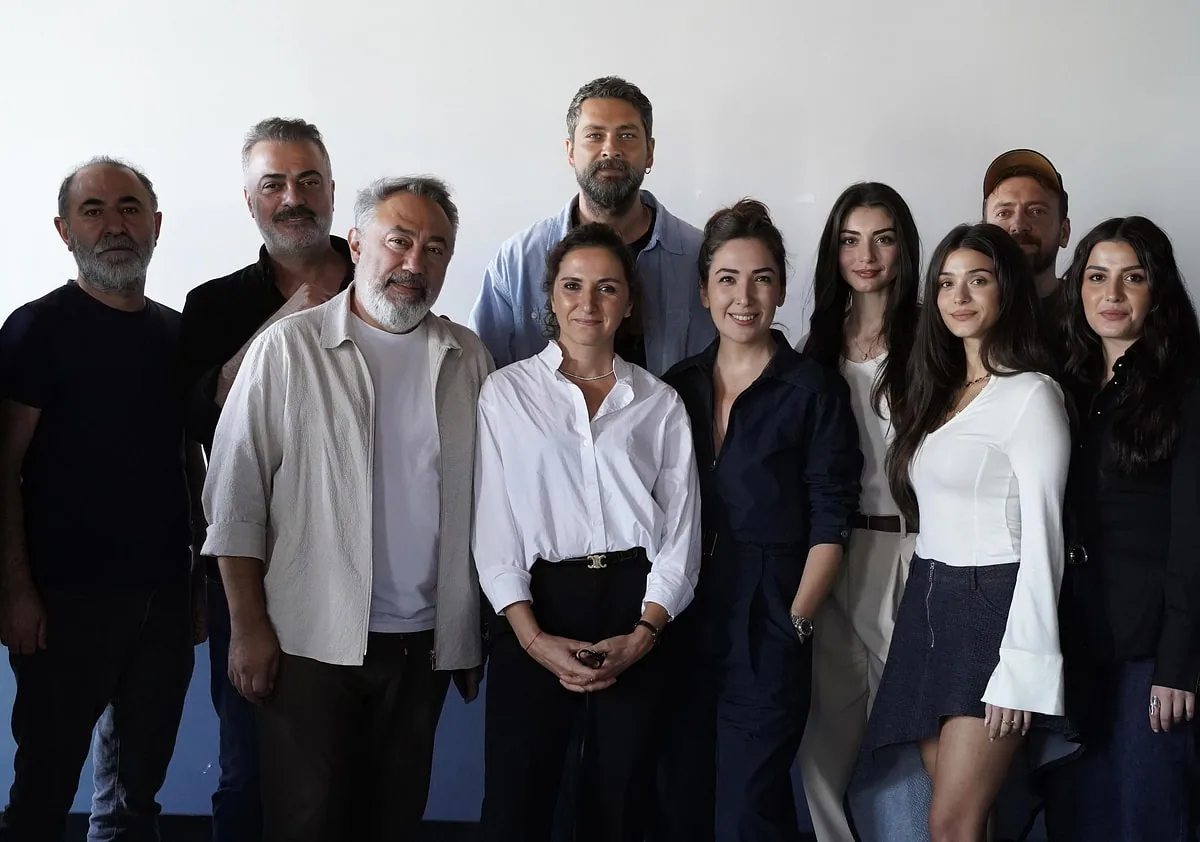 مشهد من مسلسل كاراكويو — الحقوق لأصحابها
