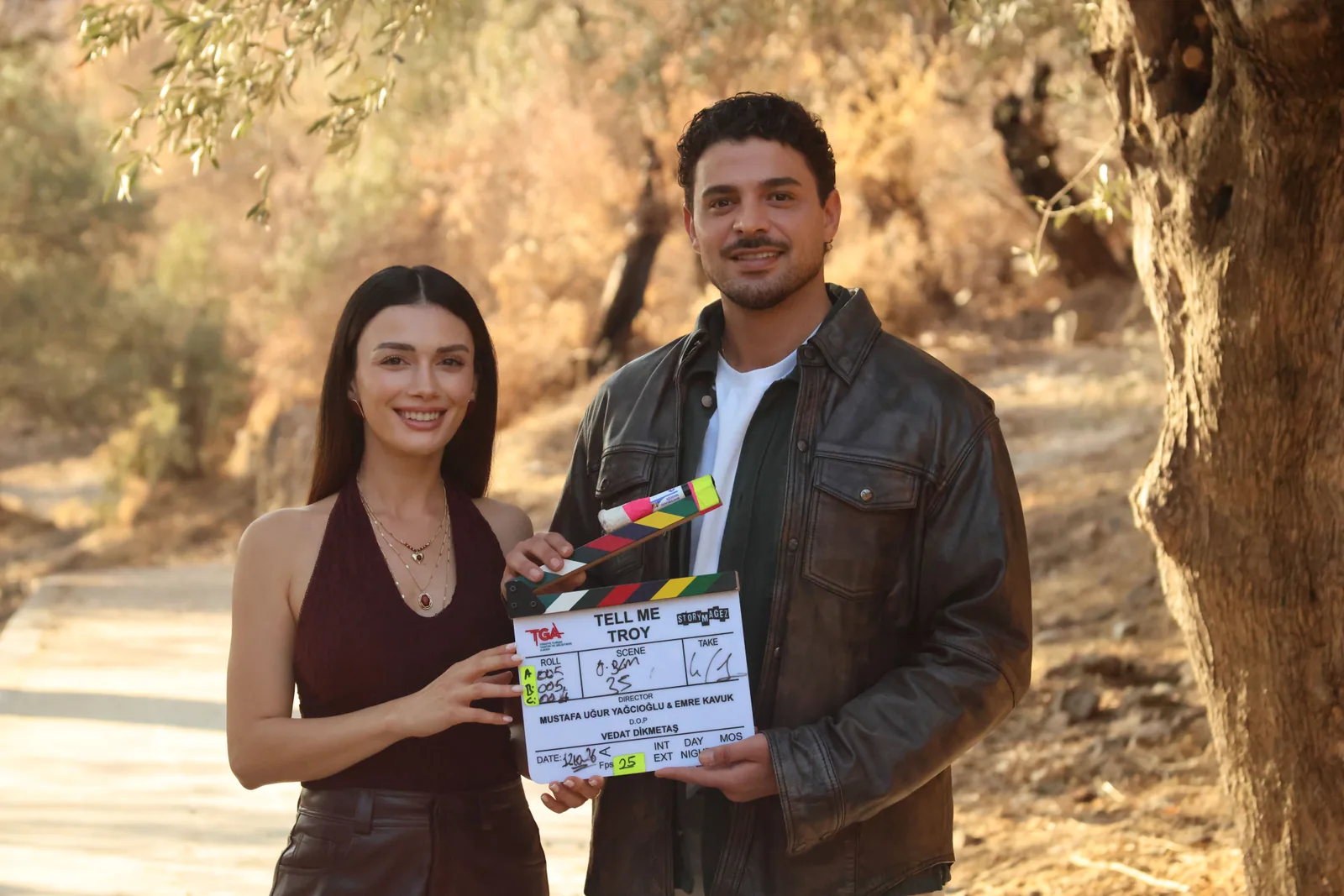 مسلسل «Tell Me Troy» — من موقع التصوير — الحقوق لأصحابها