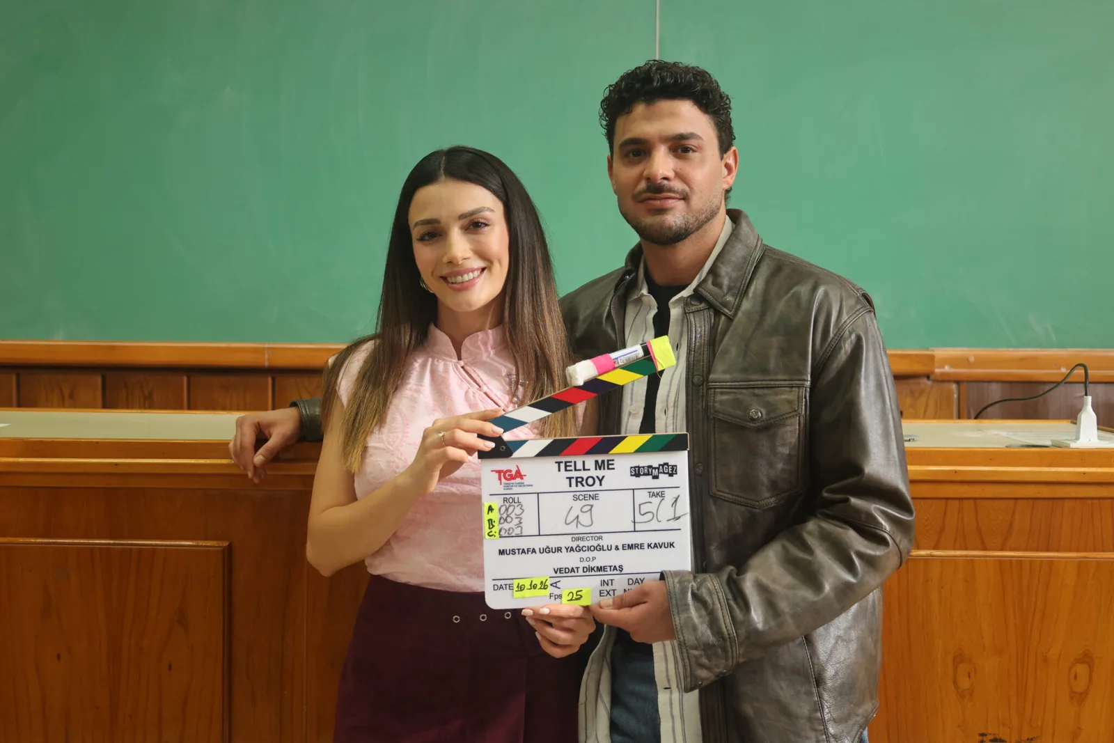 مسلسل «Tell Me Troy» — من موقع التصوير