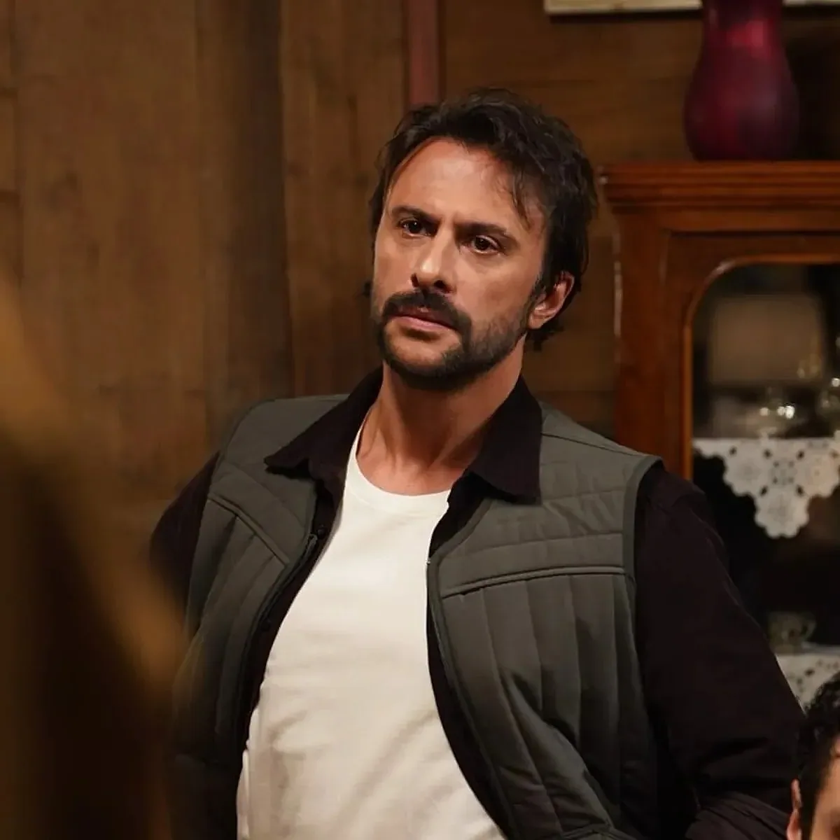 مسلسل «هذا البحر سوف يفيض» — من كادر العمل — الحقوق لأصحابها