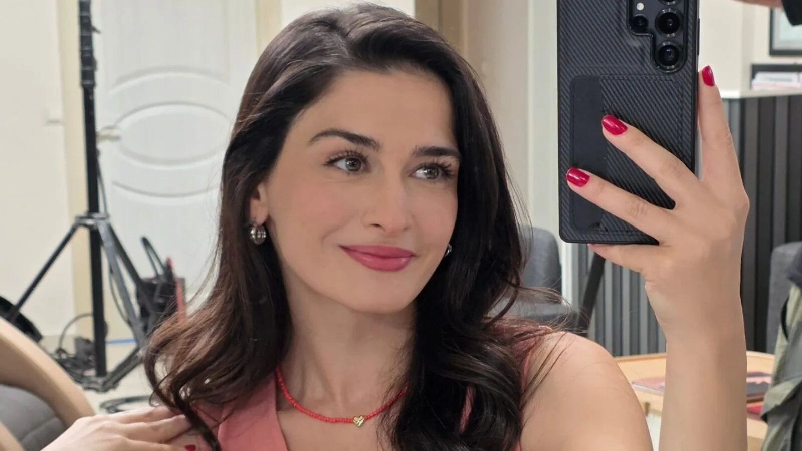 الممثلة إسراء شاهين — من أعمالها الأخيرة — الحقوق لأصحابها