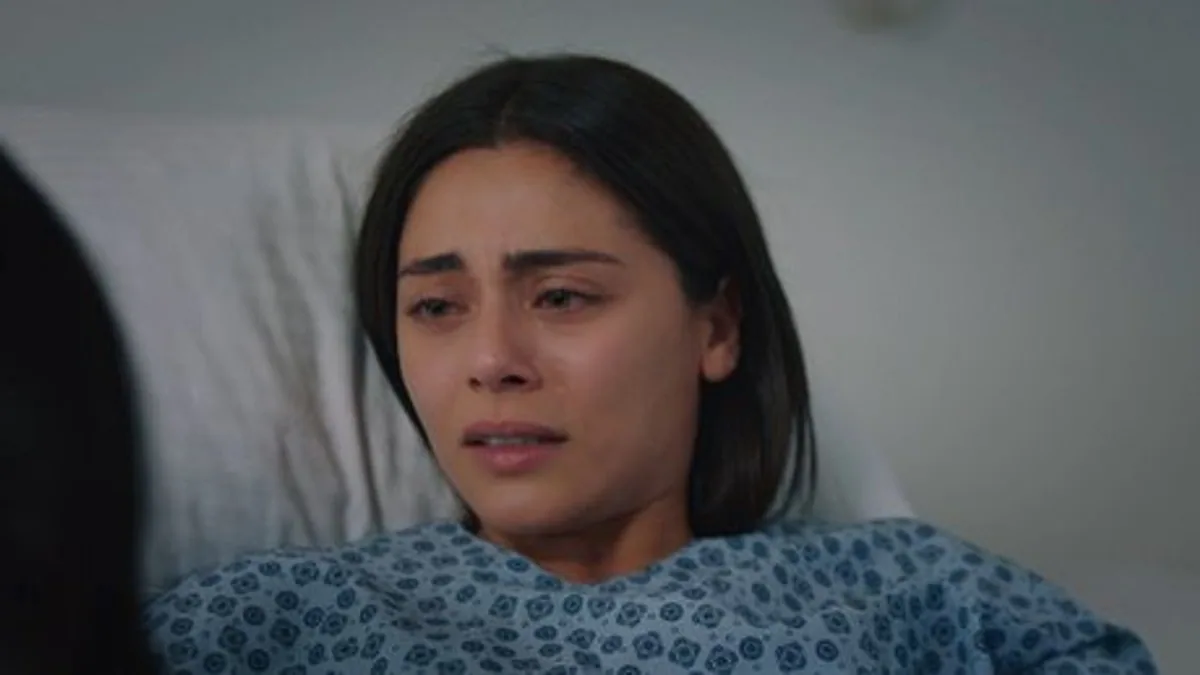 مشهد من مسلسل «شراب التوت» — الحقوق لأصحابها
