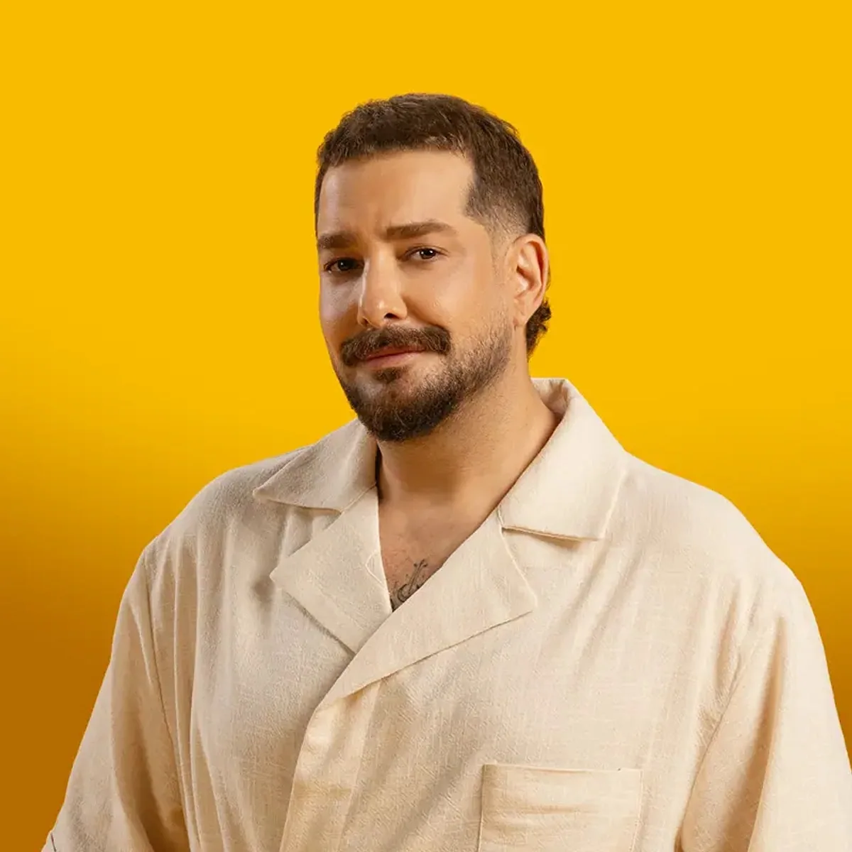 إينيس أريكان — نجم مسلسل «القهوة المالحة»