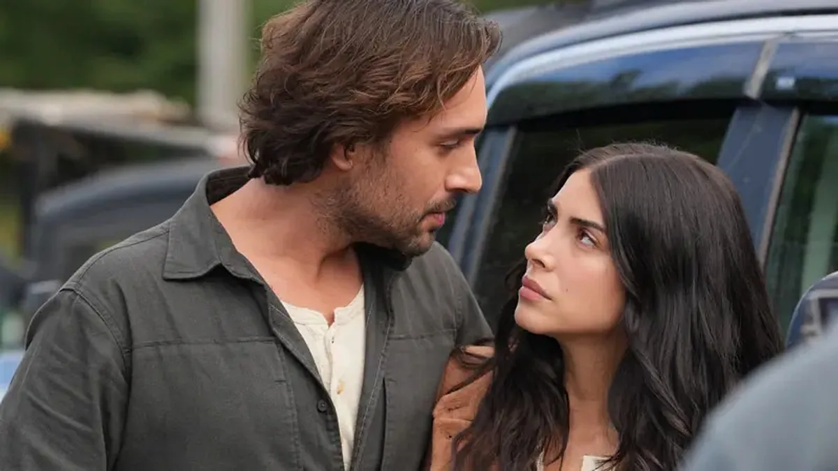 مشهد من مسلسل هذا البحر سوف يفيض