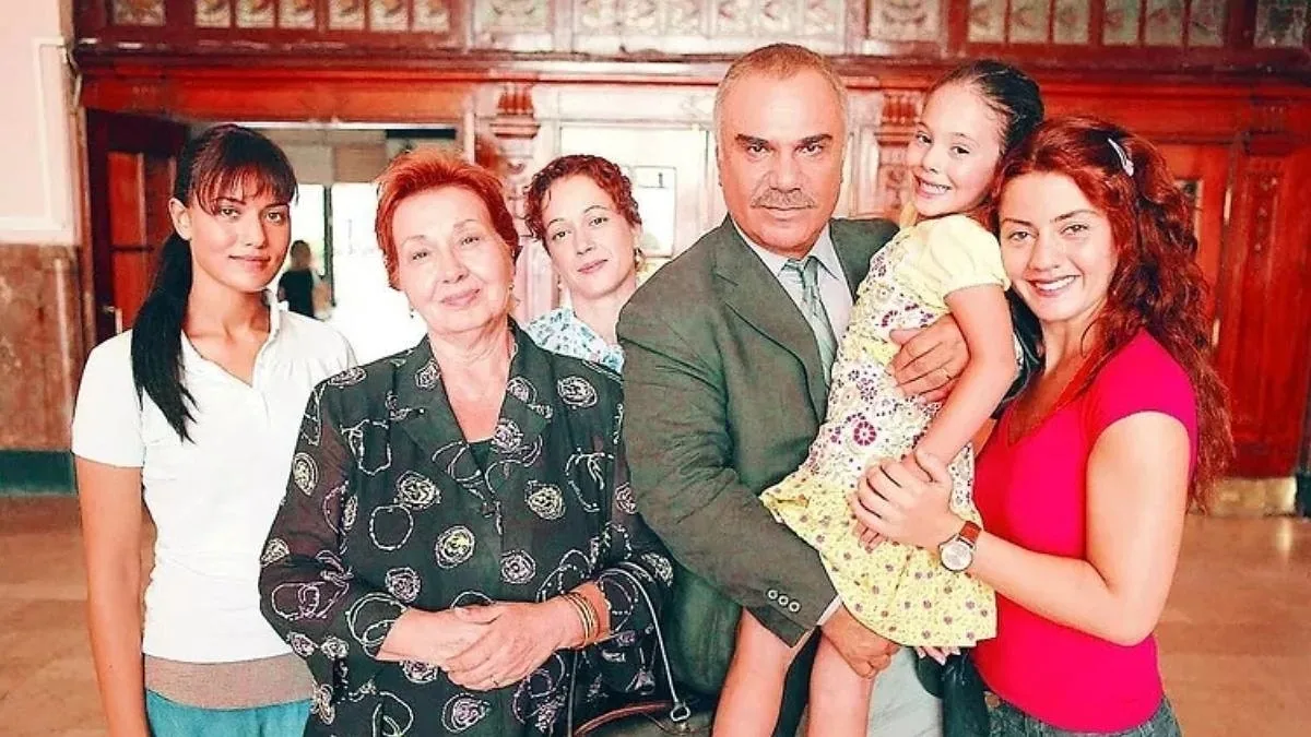 مسلسل «الأوراق المتساقطة» — «أيشة» الصغيرة