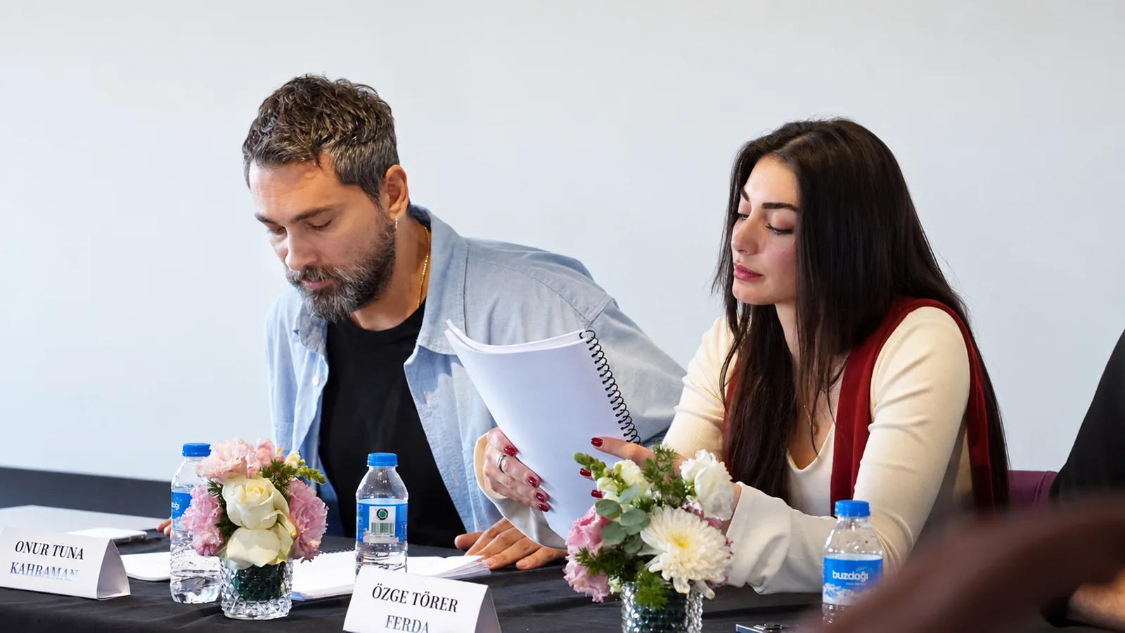 مسلسل «البئر المظلم» — طاقم العمل في القراءة الأولى — الحقوق لأصحابها