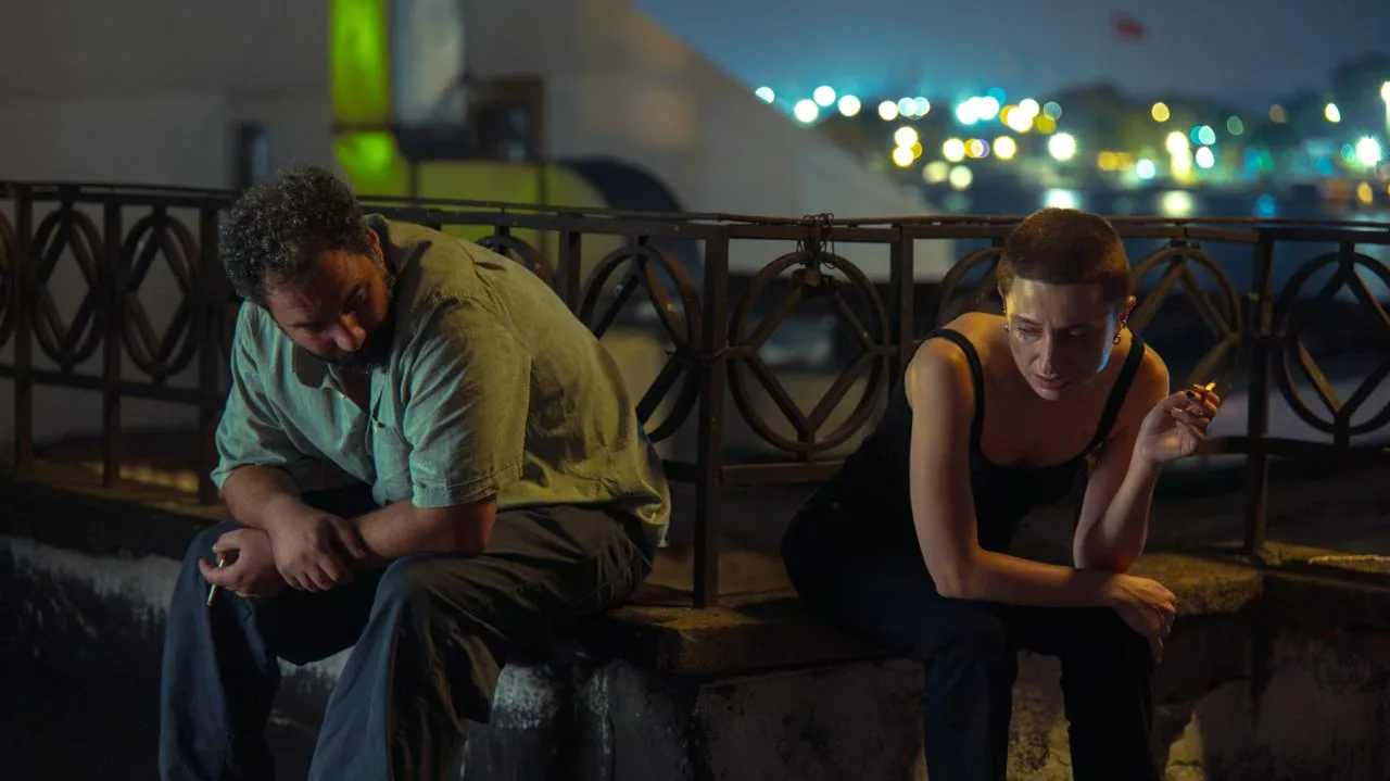 سينان أوزتورك مخرج مسلسل «الحفرة» — صورة من تقرير المصدر الصحفي — الحقوق لأصحابها